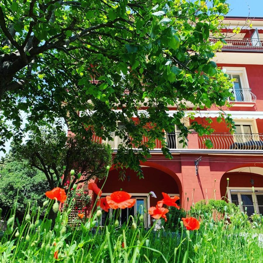 La Fabrique A Poupees - Chambres Et Appartements De Charme Au Coeur De Menton Eksteriør billede