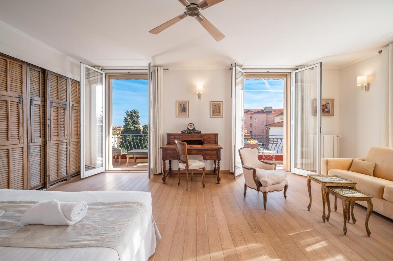 La Fabrique A Poupees - Chambres Et Appartements De Charme Au Coeur De Menton Eksteriør billede