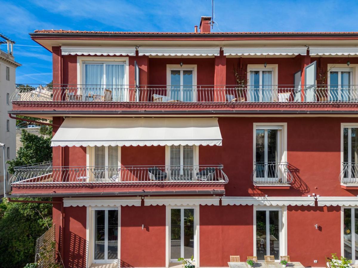 La Fabrique A Poupees - Chambres Et Appartements De Charme Au Coeur De Menton Eksteriør billede