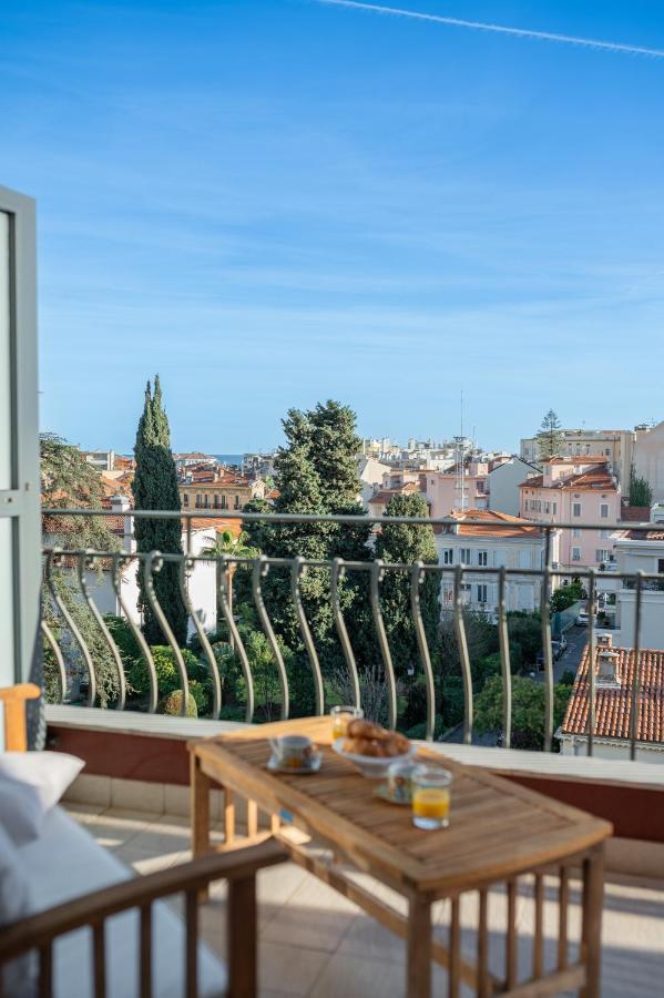 La Fabrique A Poupees - Chambres Et Appartements De Charme Au Coeur De Menton Eksteriør billede
