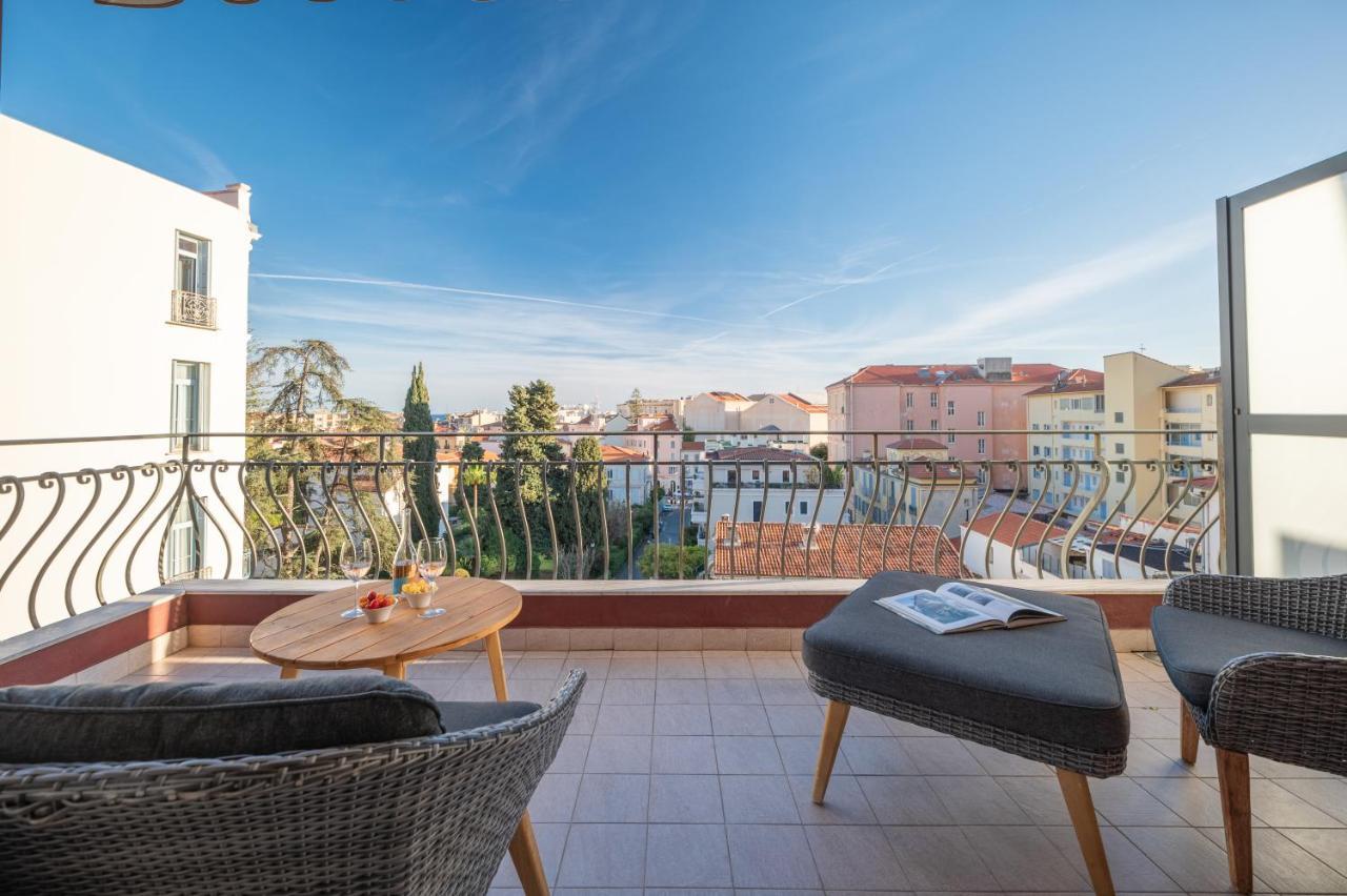 La Fabrique A Poupees - Chambres Et Appartements De Charme Au Coeur De Menton Eksteriør billede
