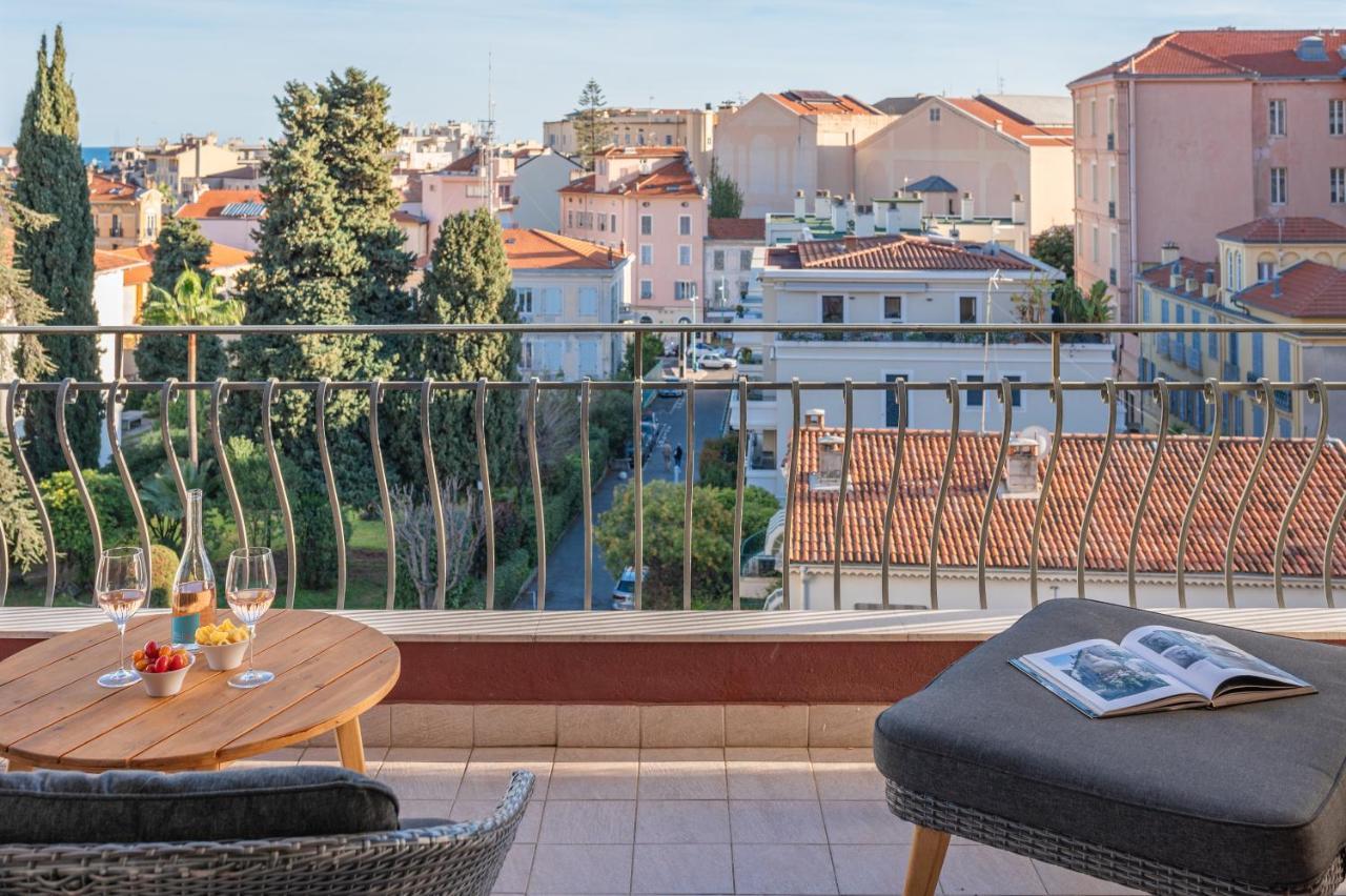 La Fabrique A Poupees - Chambres Et Appartements De Charme Au Coeur De Menton Eksteriør billede