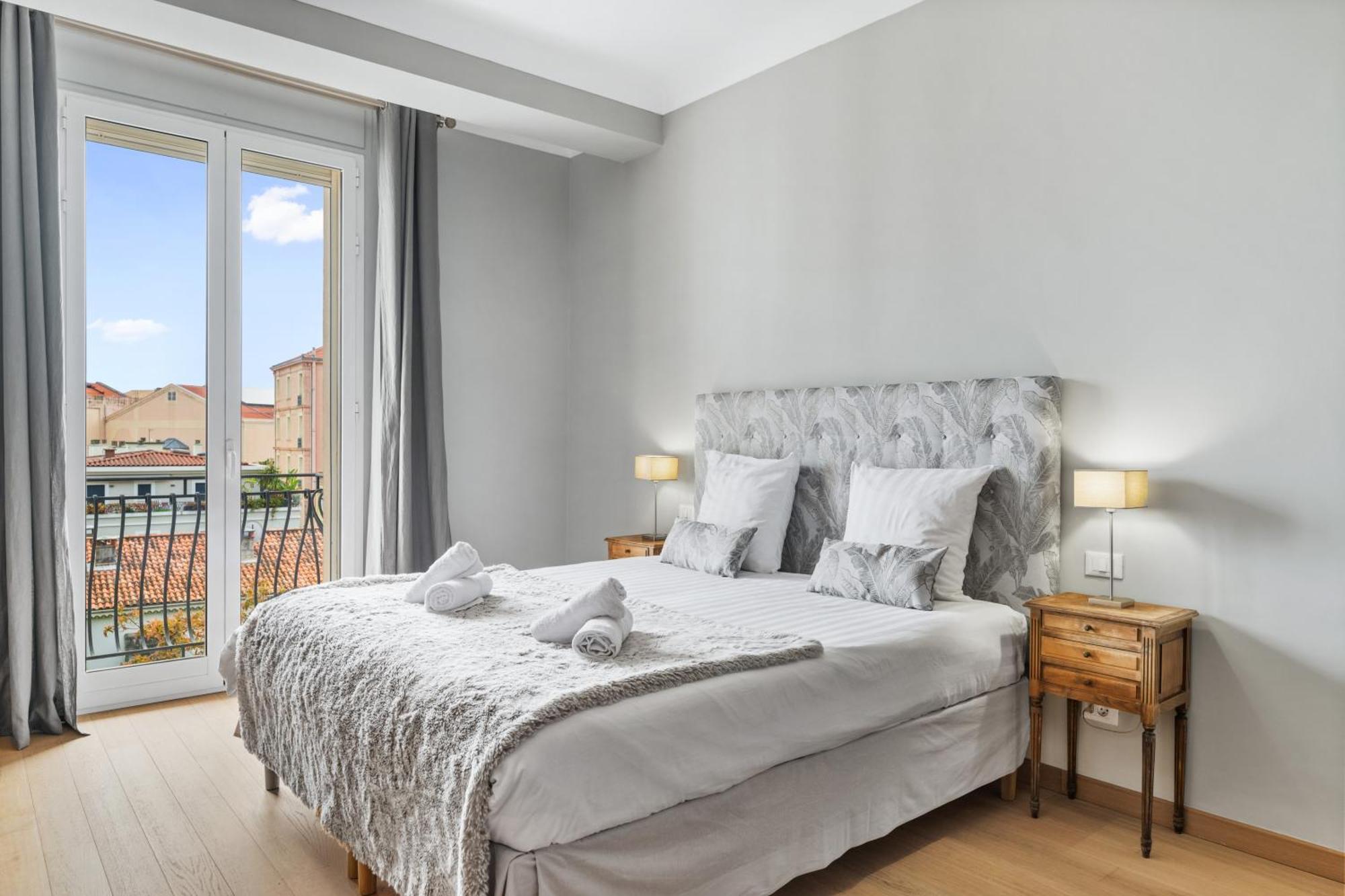 La Fabrique A Poupees - Chambres Et Appartements De Charme Au Coeur De Menton Eksteriør billede