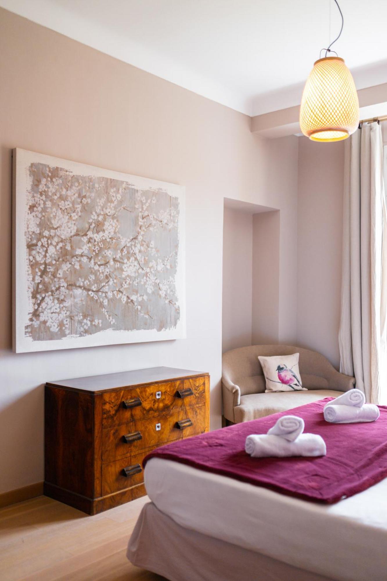 La Fabrique A Poupees - Chambres Et Appartements De Charme Au Coeur De Menton Eksteriør billede